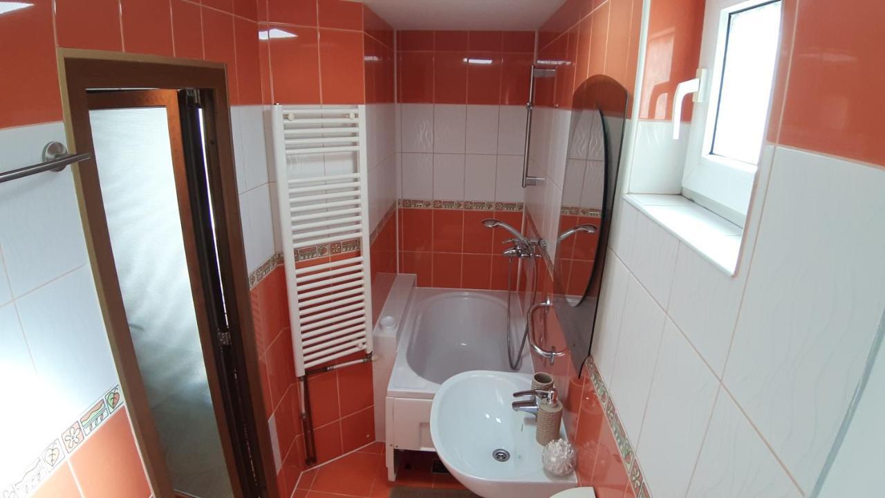 Casa Ultracentral Suceava Villa Exterior foto
